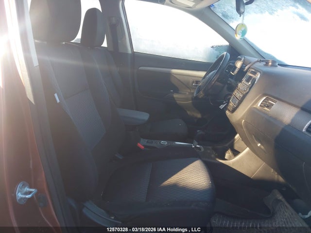 JA4AZ2A38EZ602625 Mitsubishi Outlander Es