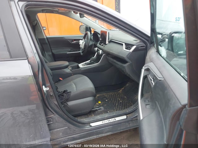 2024 Toyota Rav4 Hybrid Xle მანქანა იყიდება აუქციონზე, vin: 2T3RWRFVXRW227069, აუქციონის ნომერი: 12570337