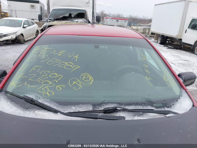 12563289 :رقم المزاد ، 3FAHP0HA3BR216056 vin ، 2011 Ford Fusion Se مزاد بيع