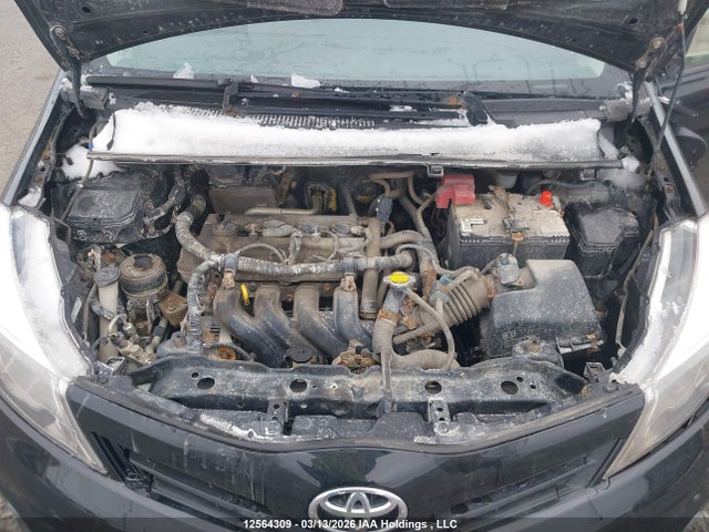 12564309 :رقم المزاد ، JTDKTUD30DD562118 vin ، 2013 Toyota Yaris Le مزاد بيع