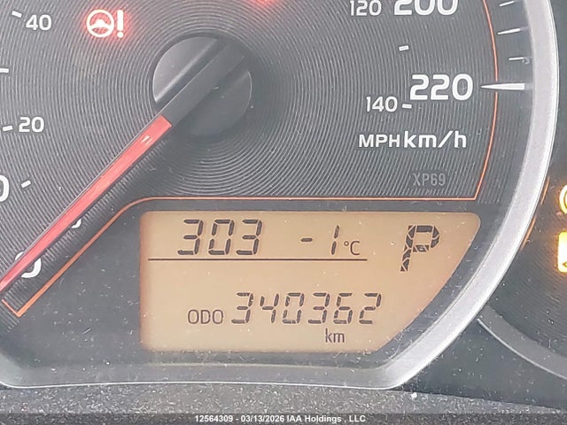 12564309 :رقم المزاد ، JTDKTUD30DD562118 vin ، 2013 Toyota Yaris Le مزاد بيع