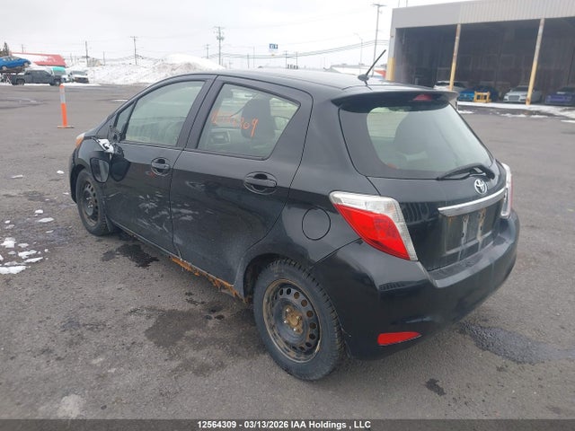 12564309 :رقم المزاد ، JTDKTUD30DD562118 vin ، 2013 Toyota Yaris Le مزاد بيع
