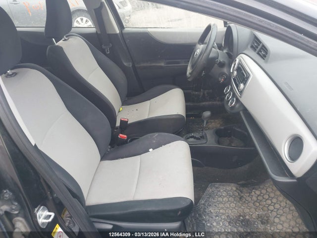 12564309 :رقم المزاد ، JTDKTUD30DD562118 vin ، 2013 Toyota Yaris Le مزاد بيع