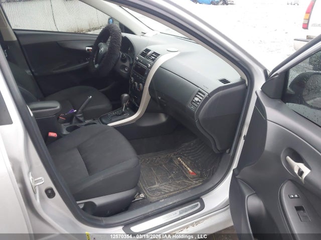 2011 Toyota Corolla S მანქანა იყიდება აუქციონზე, vin: 2T1BU4EE3BC646182, აუქციონის ნომერი: 12570354