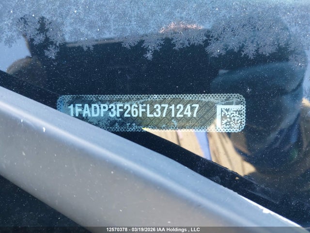 2015 Ford Focus Se მანქანა იყიდება აუქციონზე, vin: 1FADP3F26FL371247, აუქციონის ნომერი: 12570378
