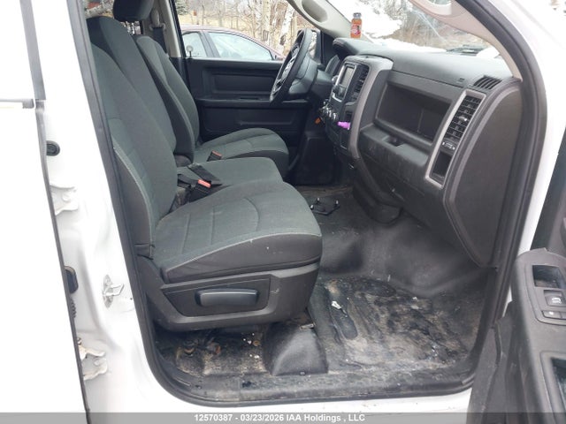 12570387 :رقم المزاد ، 1C6RR7FG6MS529660 vin ، 2021 Ram 1500 Classic Tradesman مزاد بيع