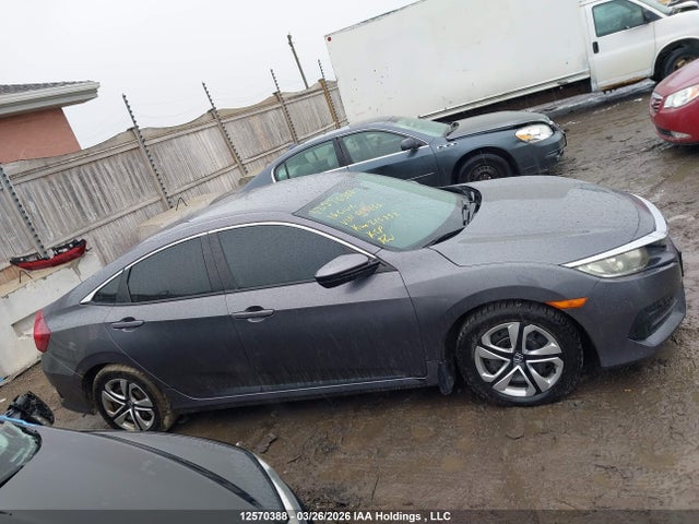 Продажа на аукционе авто 2016 Honda Civic, vin: 2HGFC2F54GH015155, номер лота: 12570388