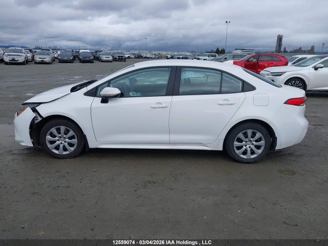 5YFB4MDE1PP033731 Toyota COROLLA LE