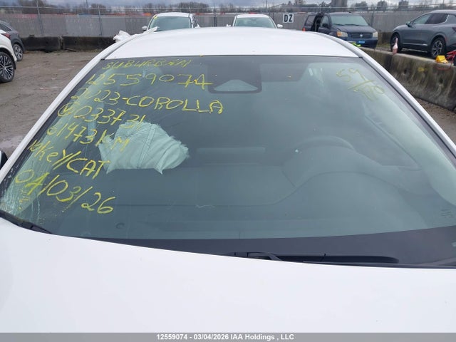 5YFB4MDE1PP033731 Toyota COROLLA LE