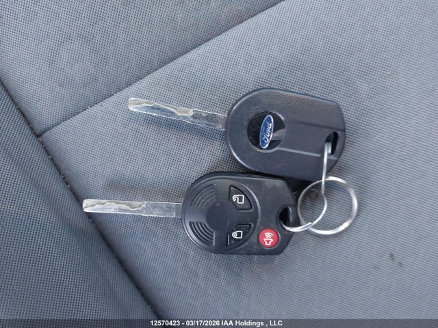 1FMCU0GD5JUB00143 Ford ESCAPE SE