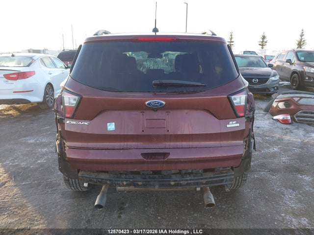 1FMCU0GD5JUB00143 Ford ESCAPE SE