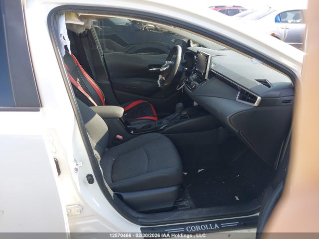 12570466 :رقم المزاد ، 5YFBPMBE1MP154121 vin ، 2021 Toyota Corolla Le مزاد بيع