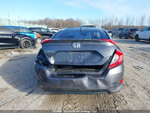 2HGFC1F90JH100286 Honda Civic Touring