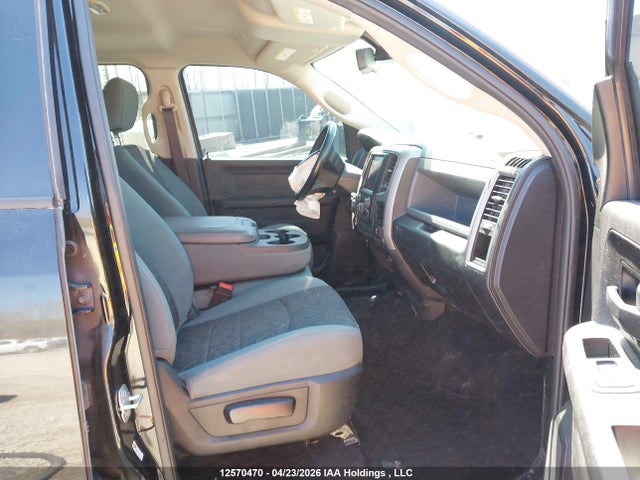 12570470 :رقم المزاد ، 3C6RR7KT4LG264956 vin ، 2020 Ram 1500 Classic Tradesman/express مزاد بيع