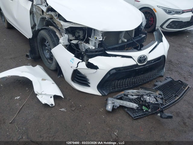 12570480 :رقم المزاد ، 2T1BURHE8HC948813 vin ، 2017 Toyota Corolla مزاد بيع
