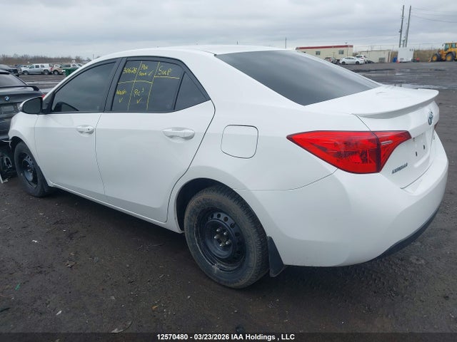 12570480 :رقم المزاد ، 2T1BURHE8HC948813 vin ، 2017 Toyota Corolla مزاد بيع