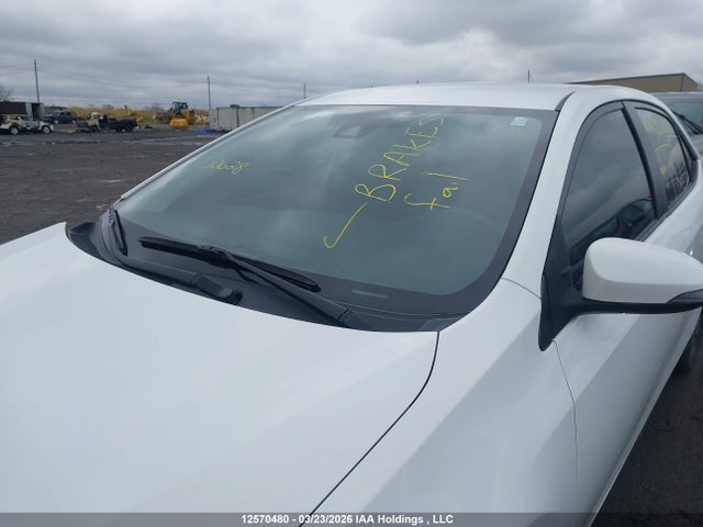 12570480 :رقم المزاد ، 2T1BURHE8HC948813 vin ، 2017 Toyota Corolla مزاد بيع