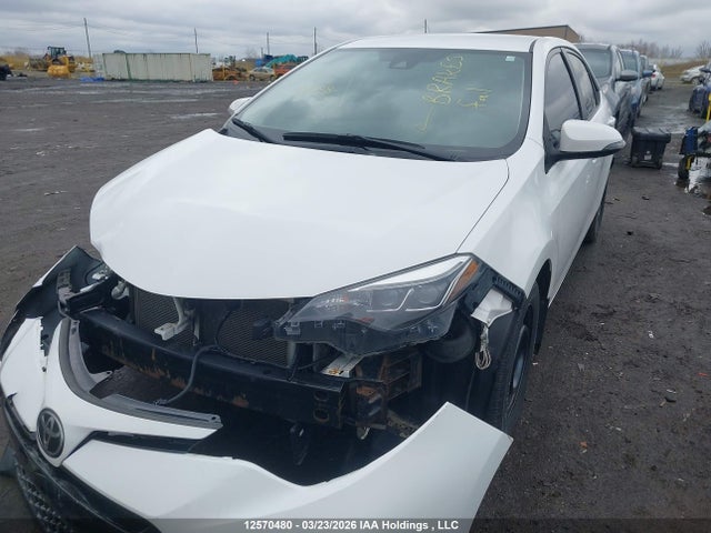 12570480 :رقم المزاد ، 2T1BURHE8HC948813 vin ، 2017 Toyota Corolla مزاد بيع