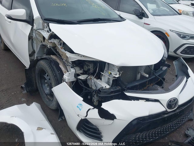 12570480 :رقم المزاد ، 2T1BURHE8HC948813 vin ، 2017 Toyota Corolla مزاد بيع