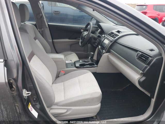 12570486 :رقم المزاد ، 4T1BF1FK5DU282281 vin ، 2013 Toyota Camry L/se/le/xle مزاد بيع