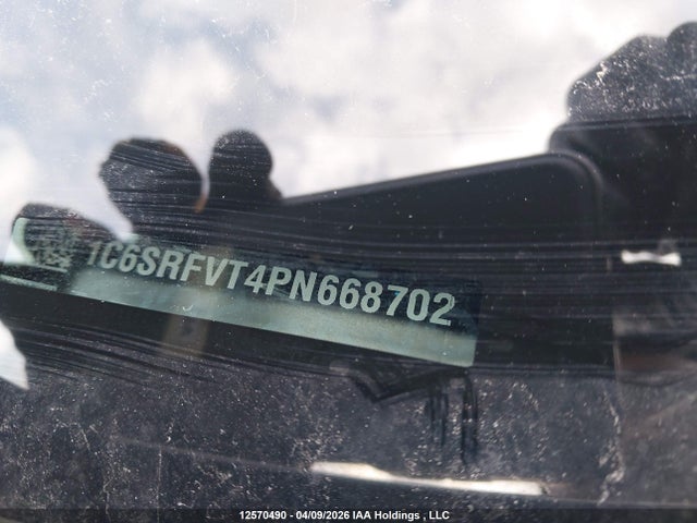 12570490 :رقم المزاد ، 1C6SRFVT4PN668702 vin ، 2023 Ram 1500 Sport مزاد بيع