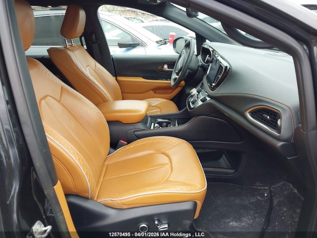 12570495 :رقم المزاد ، 2C4RC1N77PR557014 vin ، 2023 Chrysler Pacifica Hybrid Pinnacle مزاد بيع