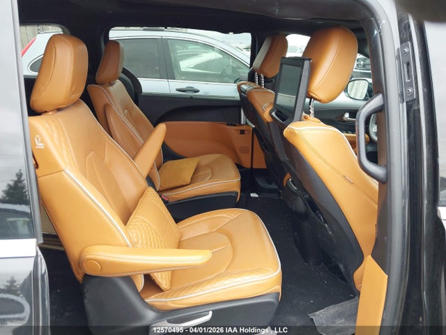 12570495 :رقم المزاد ، 2C4RC1N77PR557014 vin ، 2023 Chrysler Pacifica Hybrid Pinnacle مزاد بيع