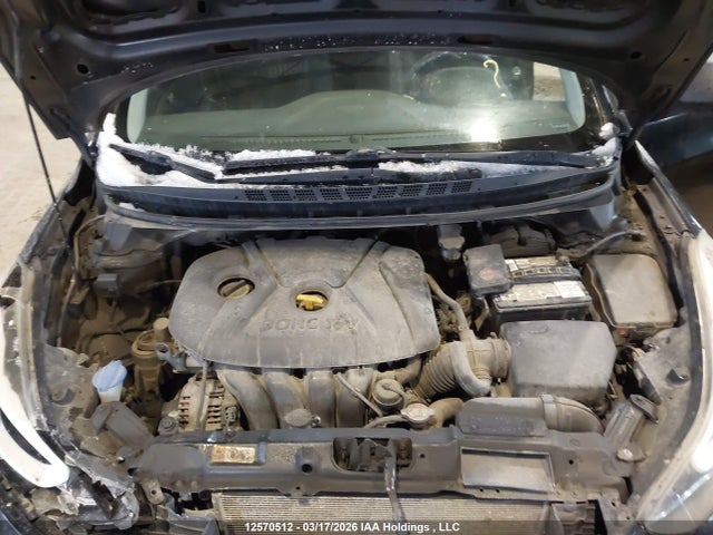 5NPDH4AE6FH586243 Hyundai ELANTRA GL