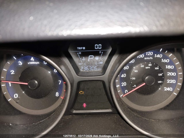 5NPDH4AE6FH586243 Hyundai ELANTRA GL