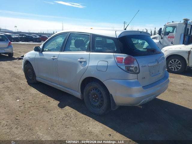 12570521 :رقم المزاد ، 2T1KR32E76C555423 vin ، 2006 Toyota Matrix Xr/xrs مزاد بيع