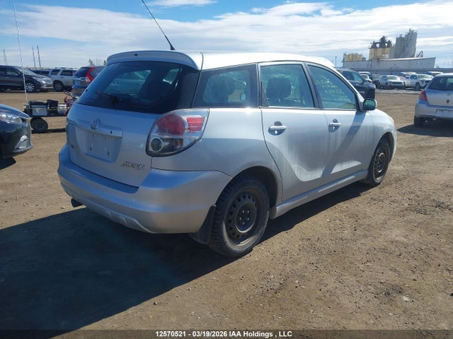 12570521 :رقم المزاد ، 2T1KR32E76C555423 vin ، 2006 Toyota Matrix Xr/xrs مزاد بيع