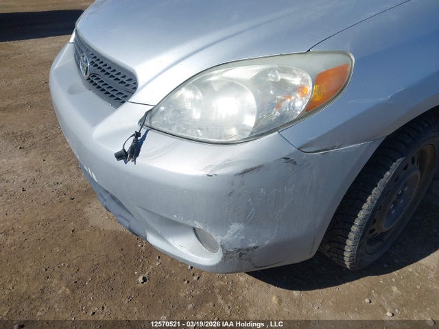 12570521 :رقم المزاد ، 2T1KR32E76C555423 vin ، 2006 Toyota Matrix Xr/xrs مزاد بيع