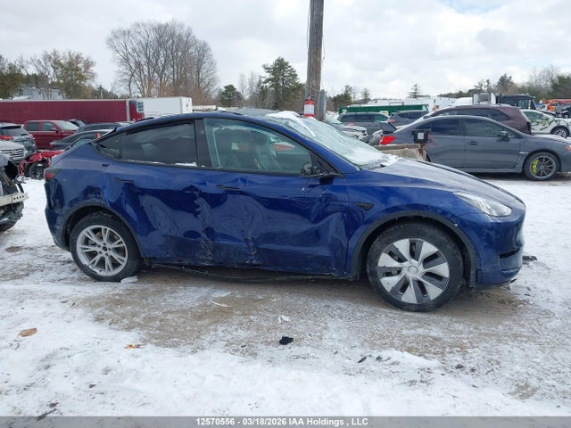 12570556 :رقم المزاد ، 7SAYGDEEXRF088633 vin ، 2024 Tesla Model Y مزاد بيع