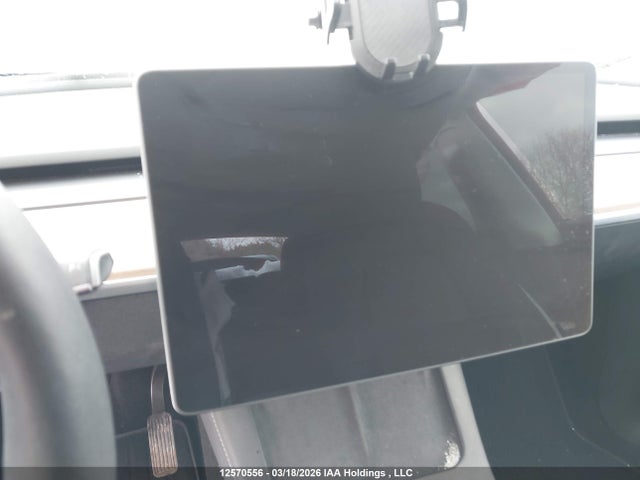 12570556 :رقم المزاد ، 7SAYGDEEXRF088633 vin ، 2024 Tesla Model Y مزاد بيع