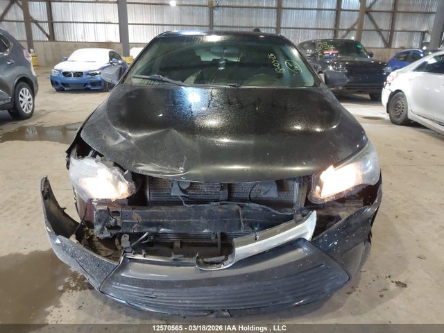 12570565 :رقم المزاد ، 4T1BF1FK8GU583941 vin ، 2016 Toyota Camry مزاد بيع
