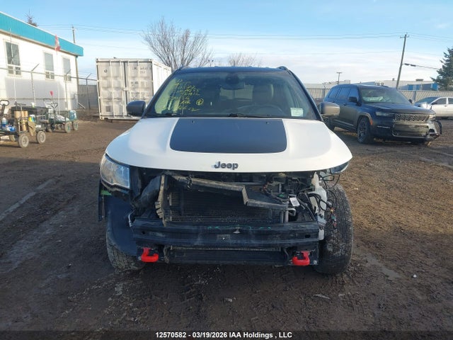2021 Jeep Compass Trailhawk მანქანა იყიდება აუქციონზე, vin: 3C4NJDDBXMT590156, აუქციონის ნომერი: 12570582
