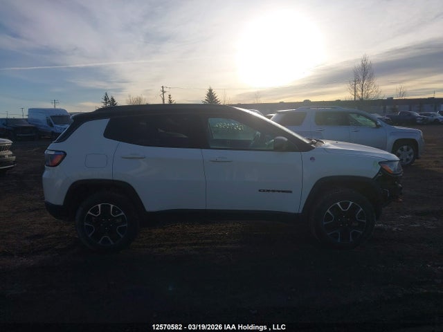 2021 Jeep Compass Trailhawk მანქანა იყიდება აუქციონზე, vin: 3C4NJDDBXMT590156, აუქციონის ნომერი: 12570582