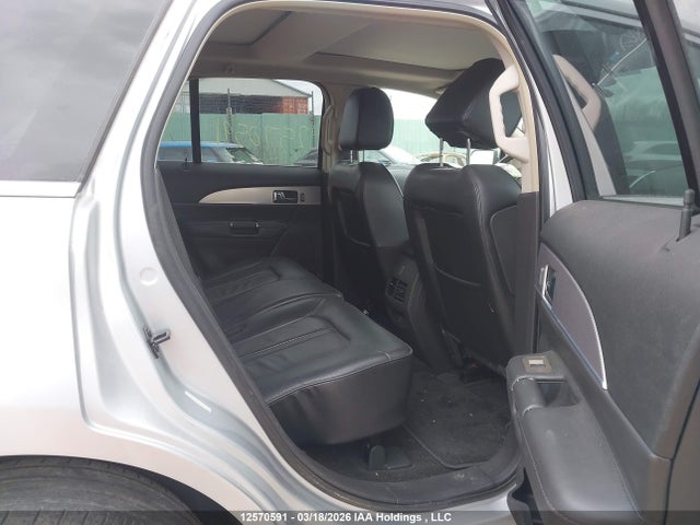 Продаж на аукціоні авто 2015 Lincoln Mkx, vin: 2LMDJ8JKXFBL27462, номер лоту: 12570591