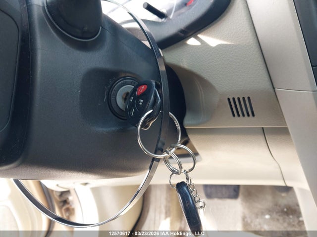 12570617 :رقم المزاد ، 2T1BU4EE8CC915827 vin ، 2012 Toyota Corolla Ce مزاد بيع