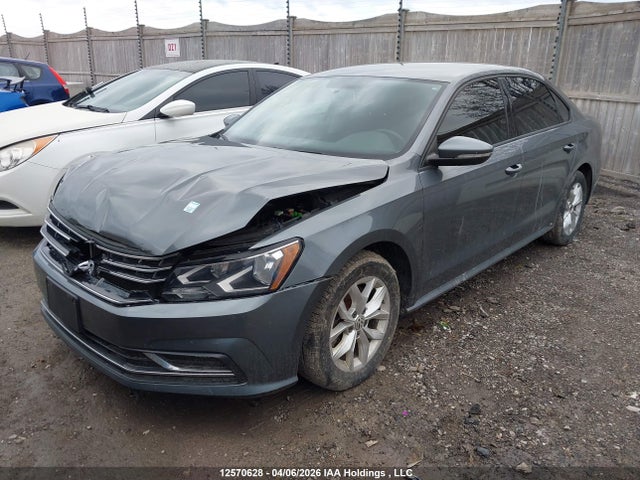 12570628 :رقم المزاد ، 1VWAA7A39JC030078 vin ، 2018 Volkswagen Passat مزاد بيع