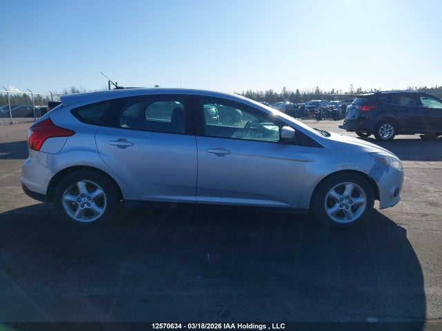 1FADP3K24EL125589 Ford FOCUS SE
