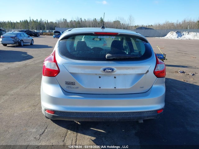 1FADP3K24EL125589 Ford FOCUS SE