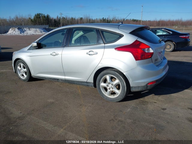 1FADP3K24EL125589 Ford FOCUS SE