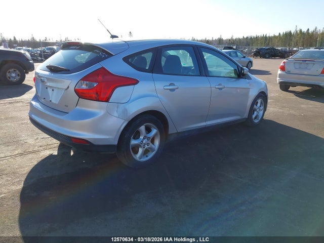 1FADP3K24EL125589 Ford FOCUS SE