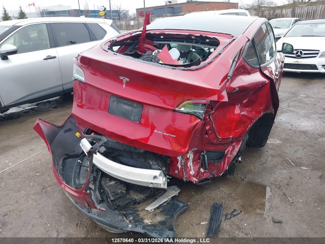 Продажа на аукционе авто 2024 Tesla Model Y, vin: 7SAYGDEE3RF213794, номер лота: 12570640