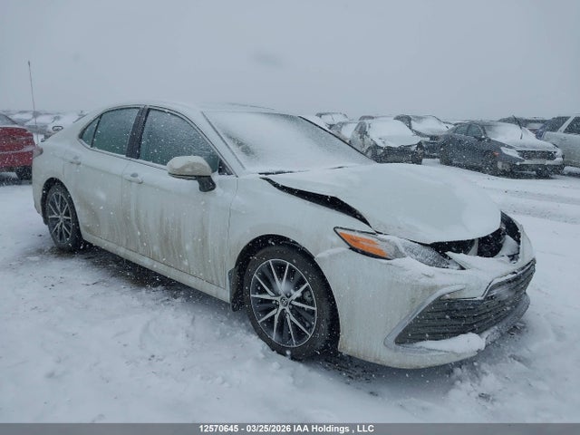 4T1B21HK0NU016550 Toyota Camry Xle/se
