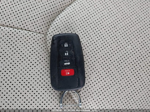 4T1B21HK0NU016550 Toyota Camry Xle/se