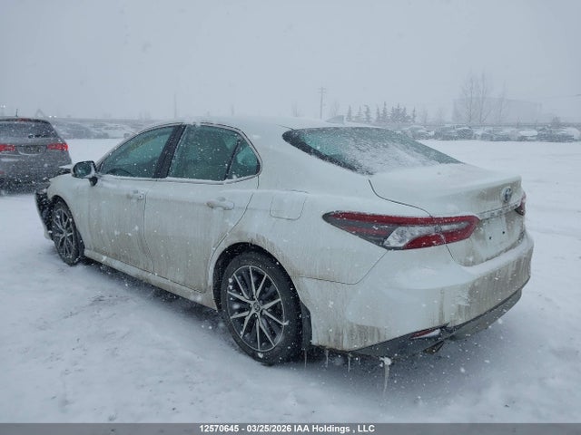 4T1B21HK0NU016550 Toyota Camry Xle/se