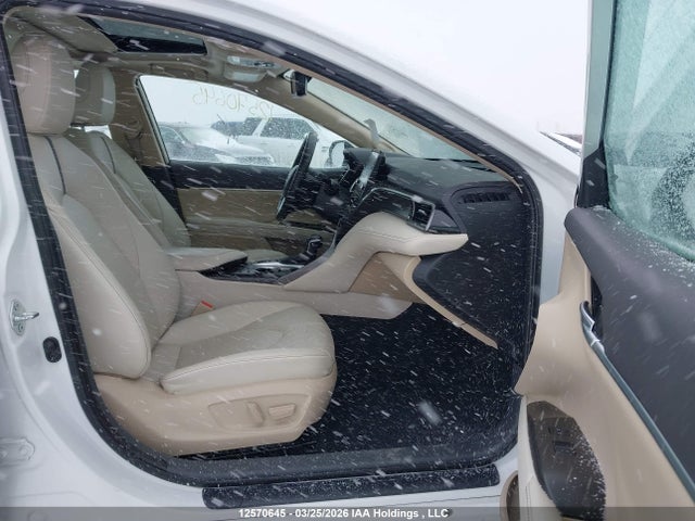 4T1B21HK0NU016550 Toyota Camry Xle/se
