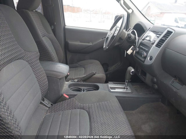 1N6AD0CU3EN715160 Nissan Frontier S/sv